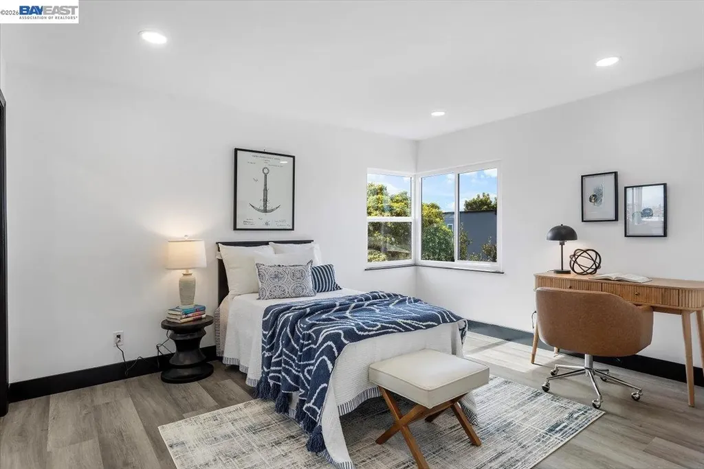 5301 Brann Street Oakland CA 94619