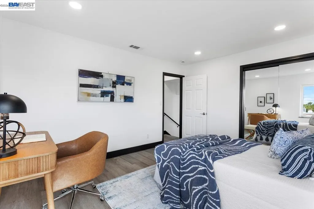 5301 Brann Street Oakland CA 94619