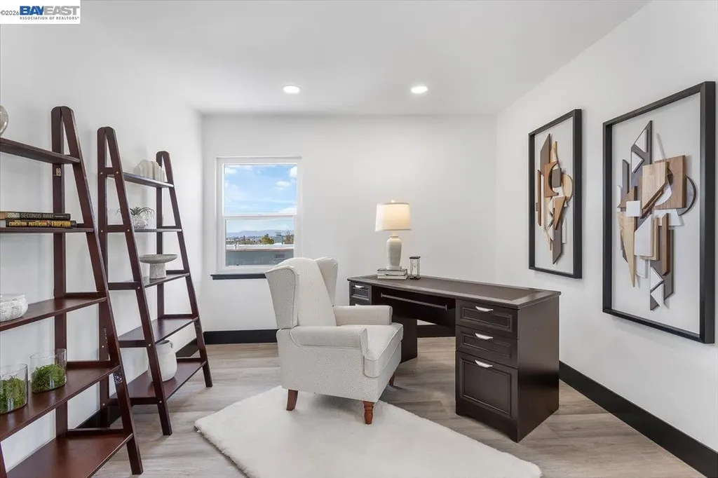 5301 Brann Street Oakland CA 94619