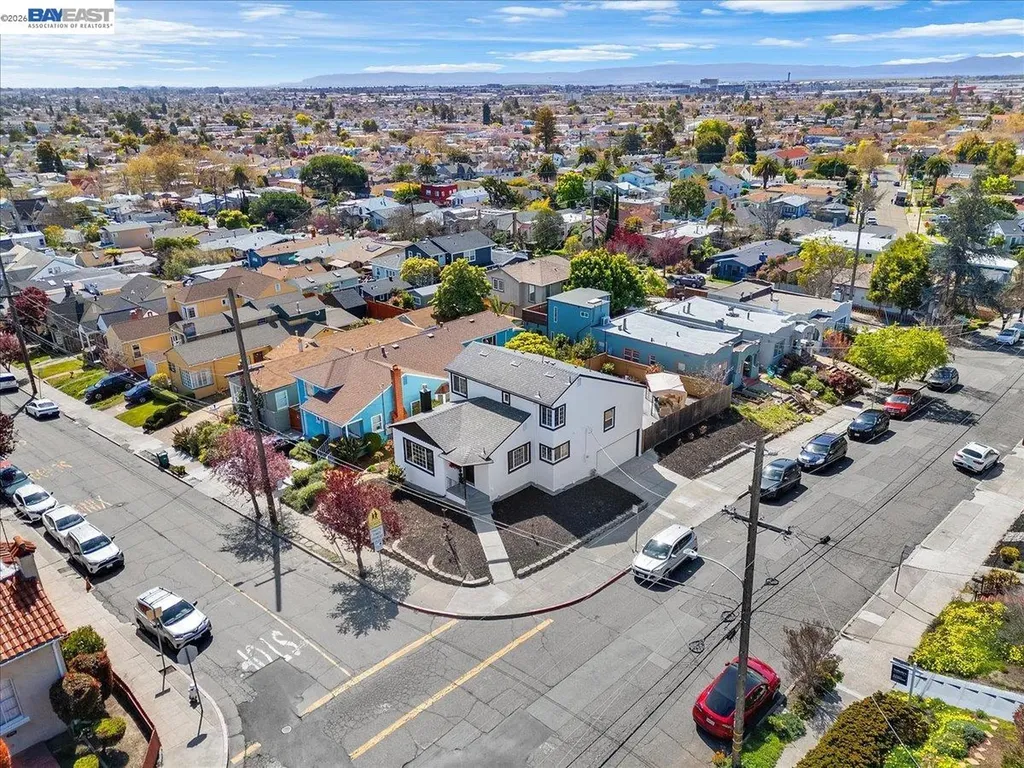 5301 Brann Street Oakland CA 94619