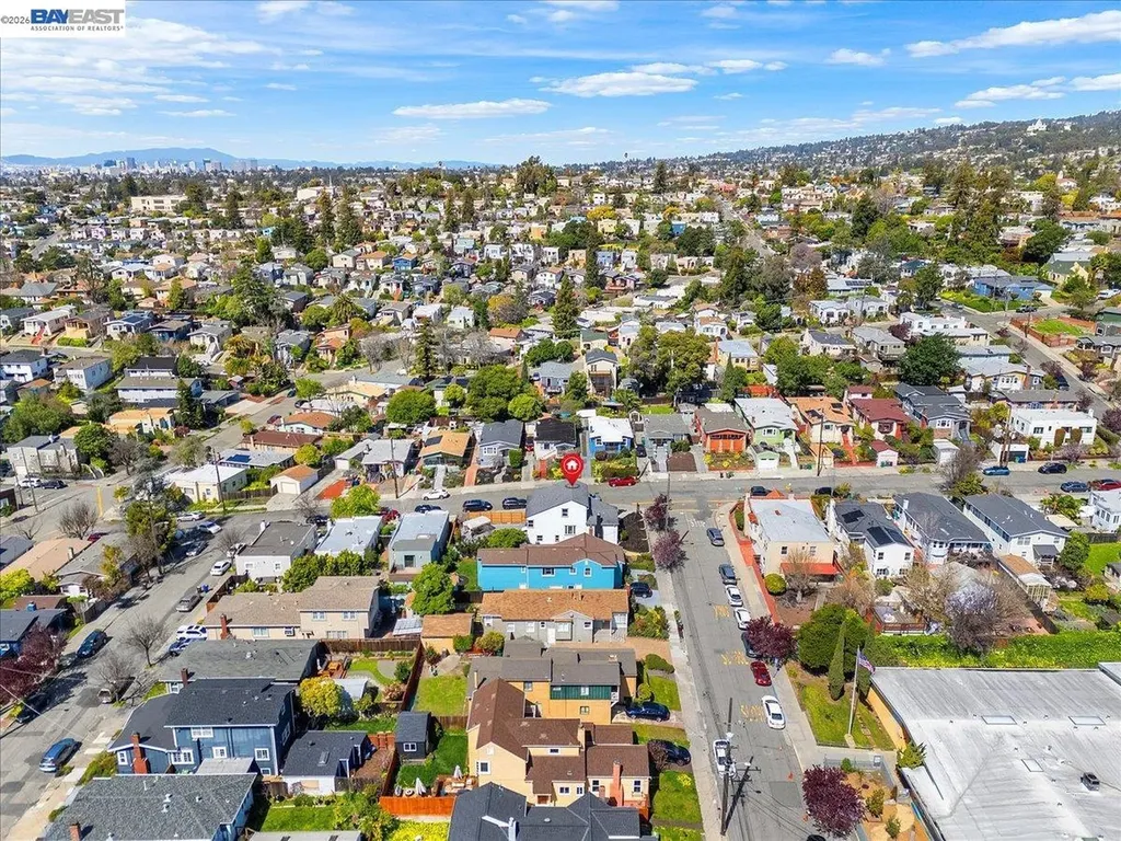 5301 Brann Street Oakland CA 94619