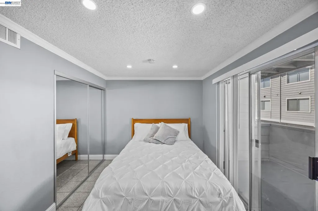 29627 Desert Oak Ct Unit #26 Hayward CA 94544