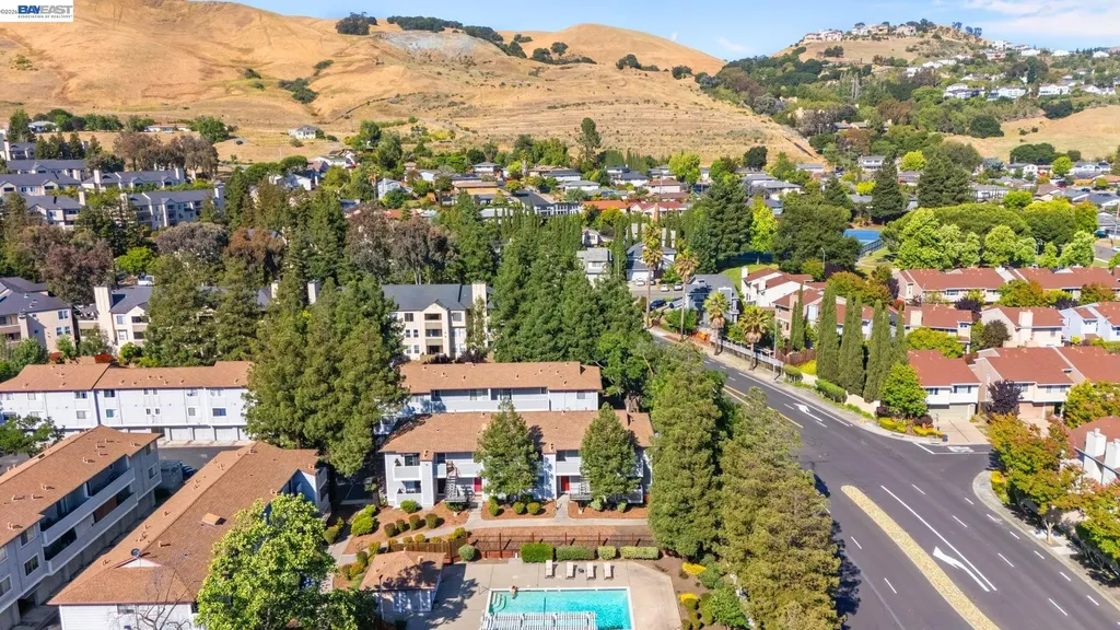29627 Desert Oak Ct Unit #26 Hayward CA 94544