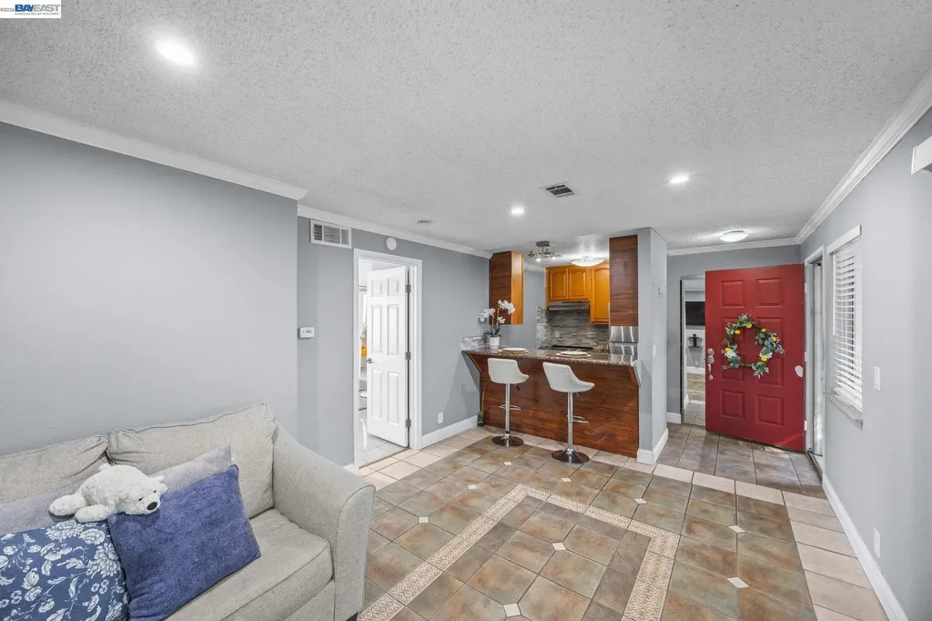 29627 Desert Oak Ct Unit #26 Hayward CA 94544