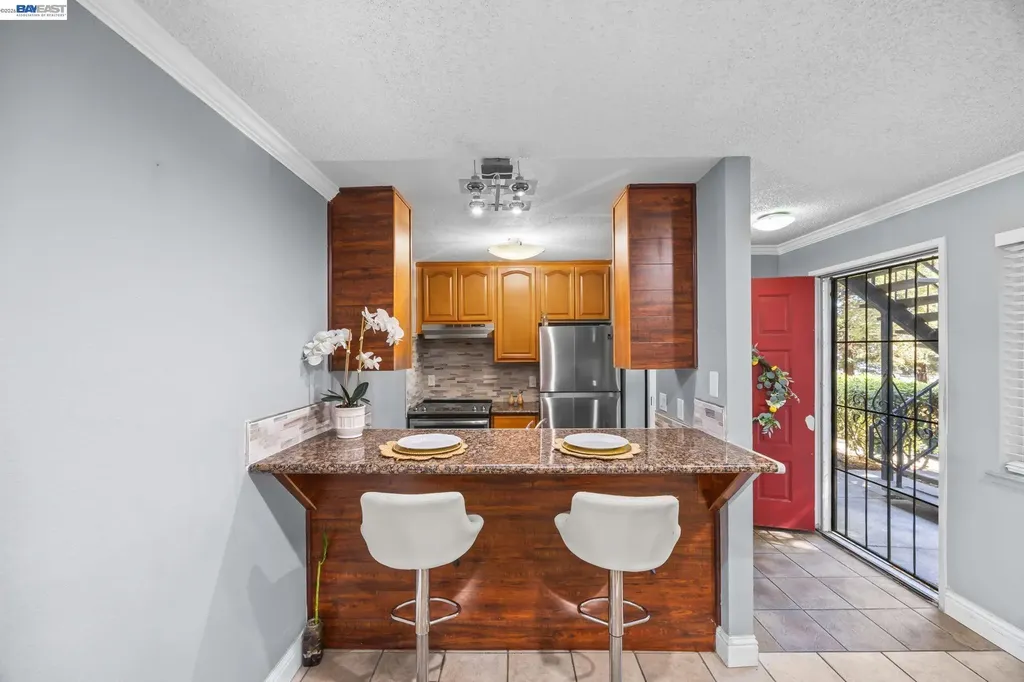 29627 Desert Oak Ct Unit #26 Hayward CA 94544