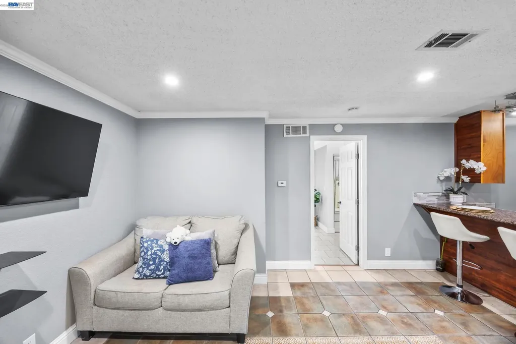 29627 Desert Oak Ct Unit #26 Hayward CA 94544