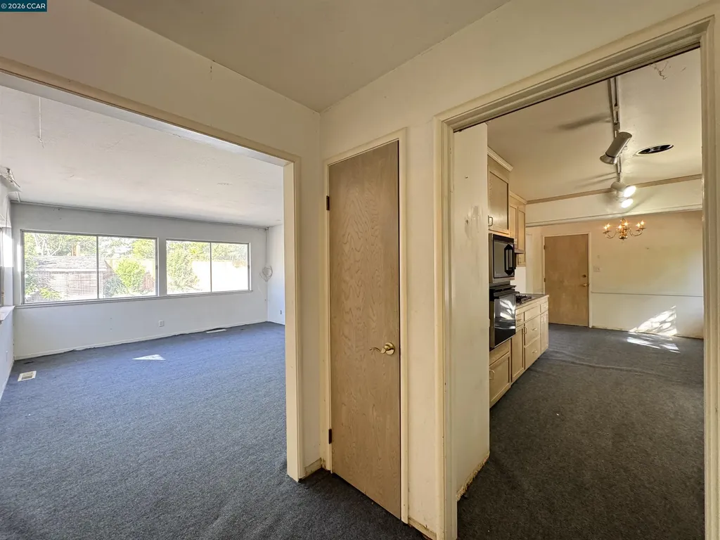 1142 Larch Avenue Moraga CA 94556