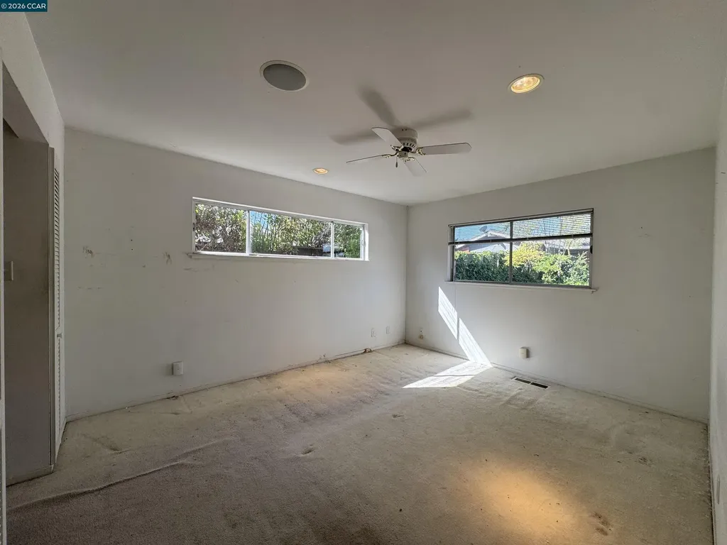 1142 Larch Avenue Moraga CA 94556