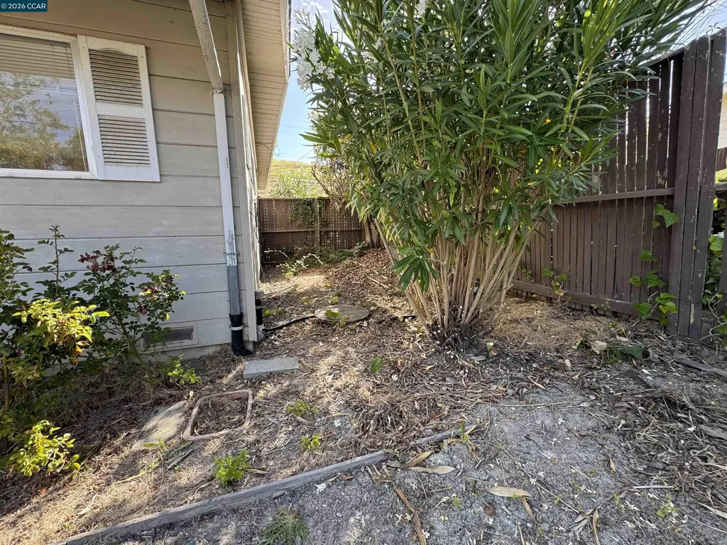 1142 Larch Avenue Moraga CA 94556