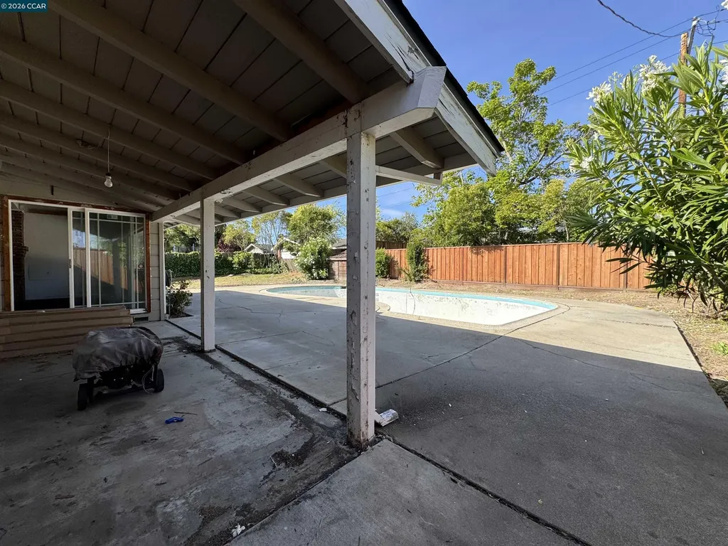 1142 Larch Avenue Moraga CA 94556