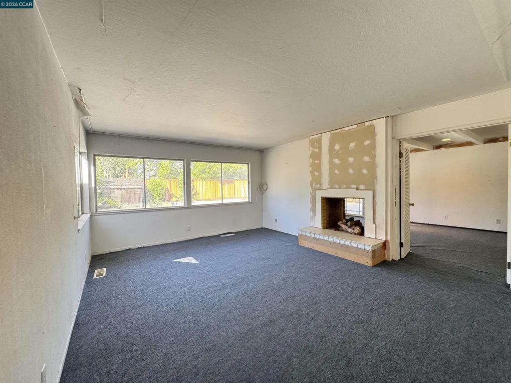 1142 Larch Avenue Moraga CA 94556