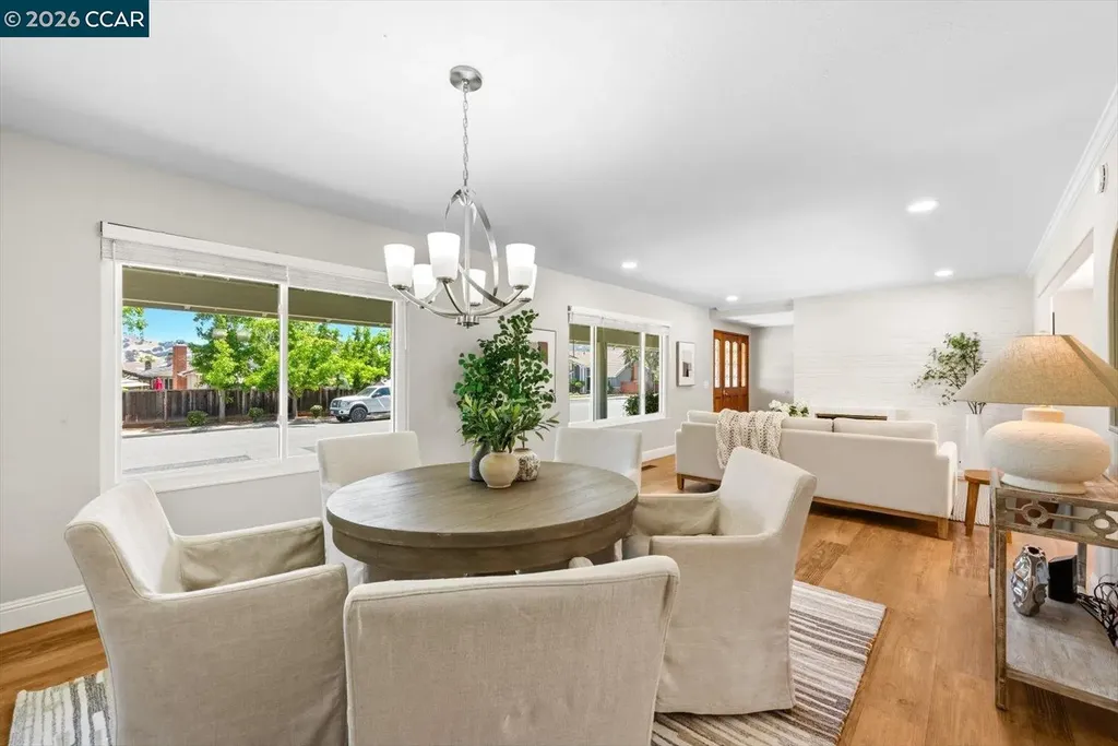 256 Mountaire Circle Clayton CA 94517