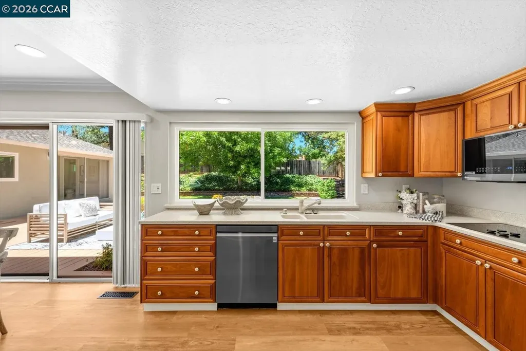 256 Mountaire Circle Clayton CA 94517