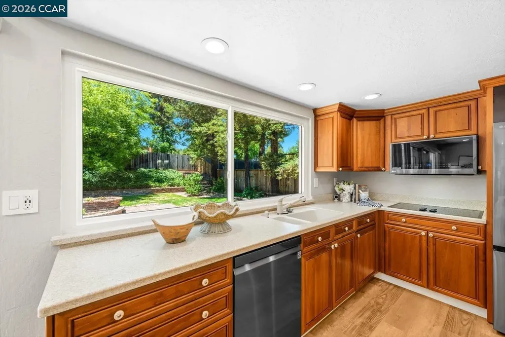 256 Mountaire Circle Clayton CA 94517