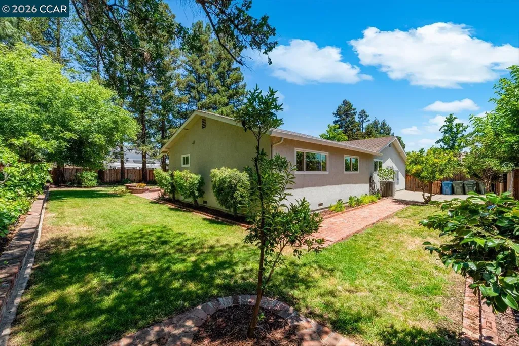 256 Mountaire Circle Clayton CA 94517