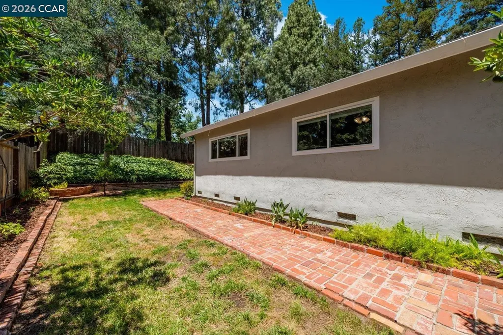 256 Mountaire Circle Clayton CA 94517