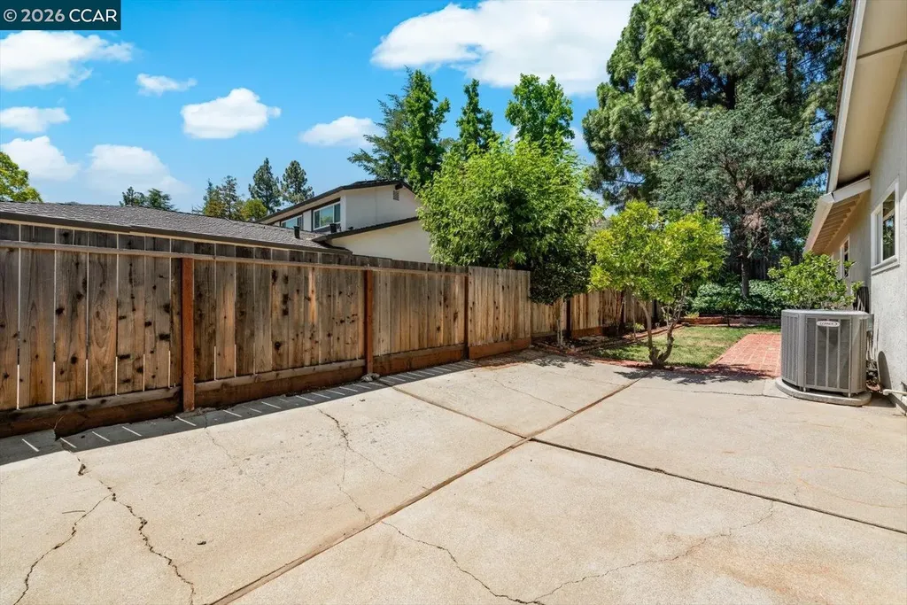 256 Mountaire Circle Clayton CA 94517