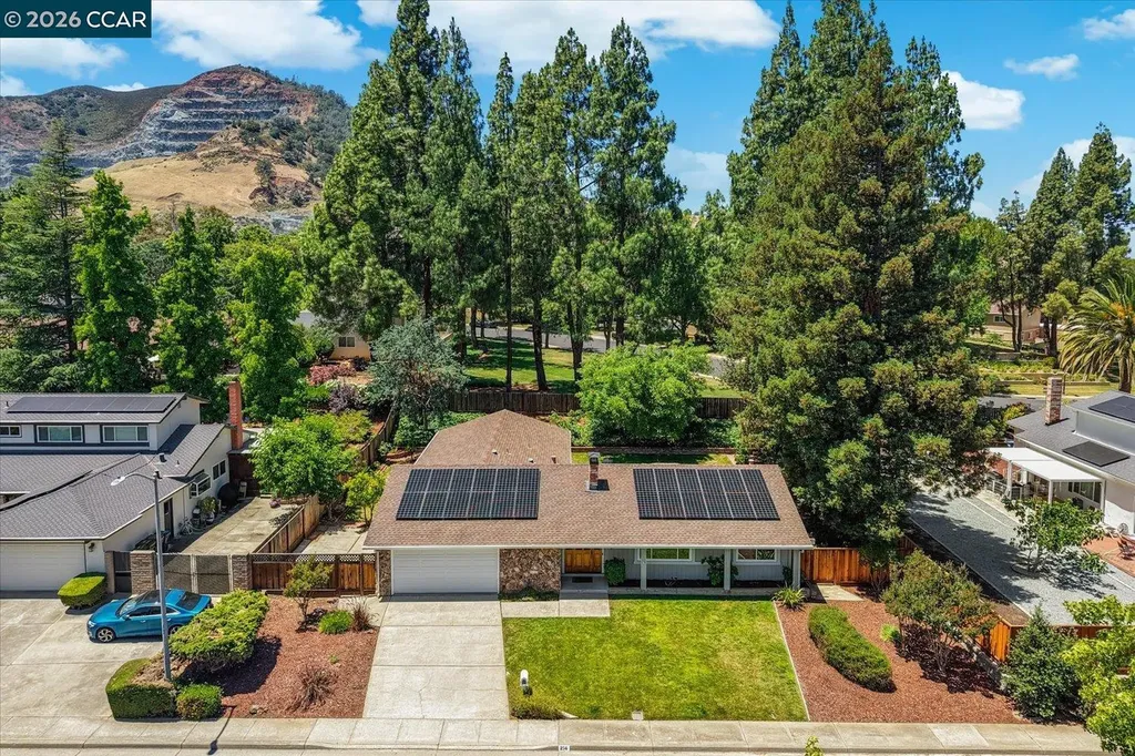256 Mountaire Circle Clayton CA 94517