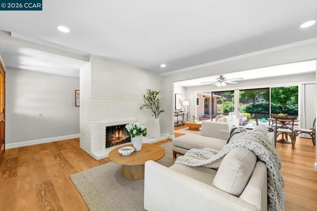 256 Mountaire Circle Clayton CA 94517