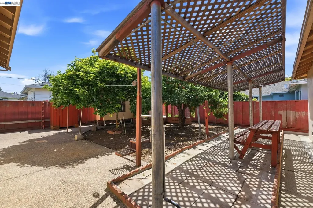 3838 Monterey Boulevard San Leandro CA 94578