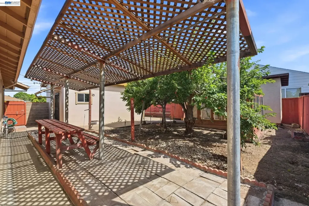 3838 Monterey Boulevard San Leandro CA 94578