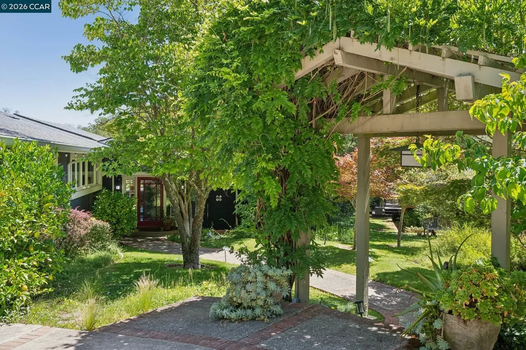 3620 Madrone Drive Lafayette CA 94549