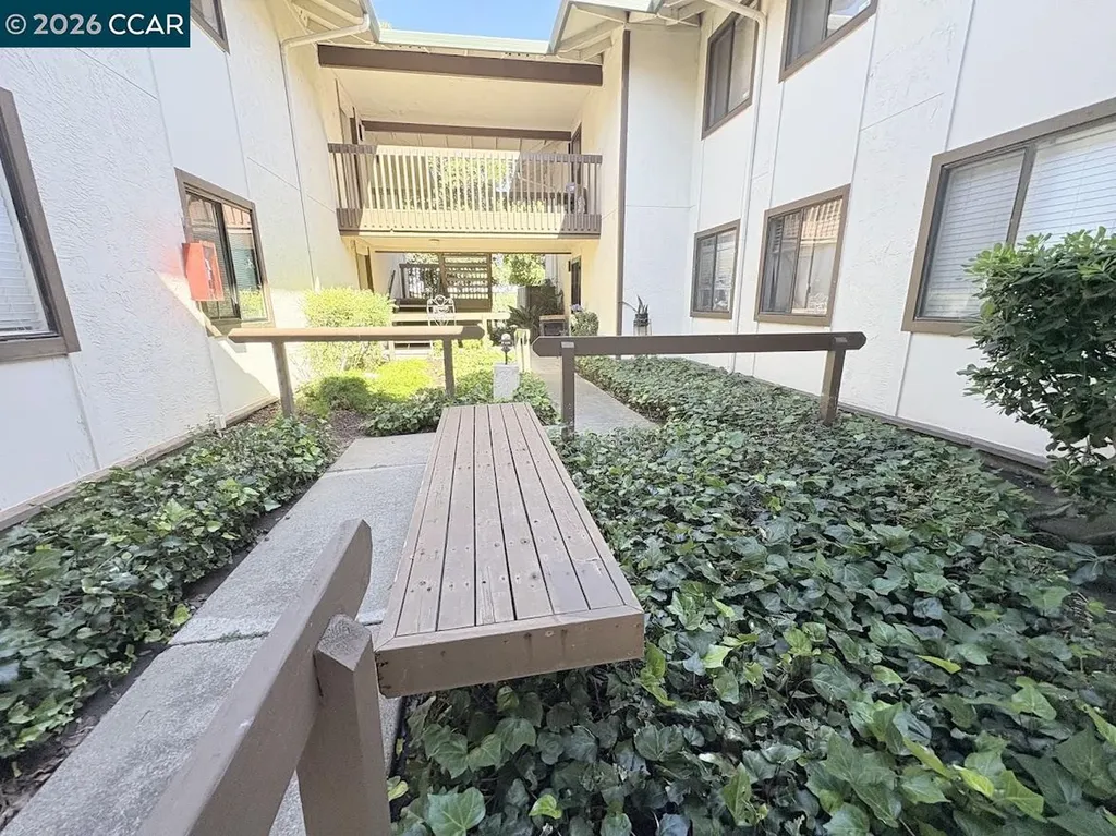2405 Sunny Lane #4 Antioch CA 94509