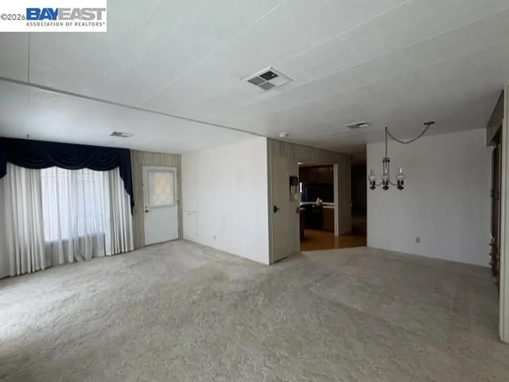 27937 Pueblo Calle Hayward CA 94545