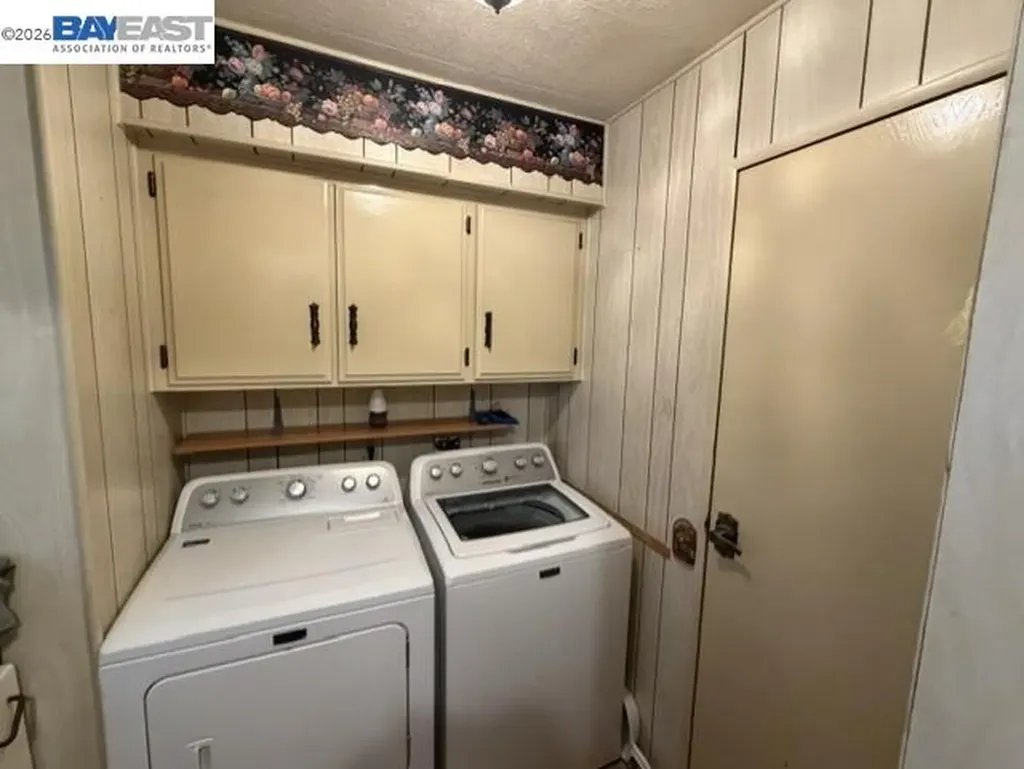 27937 Pueblo Calle Hayward CA 94545