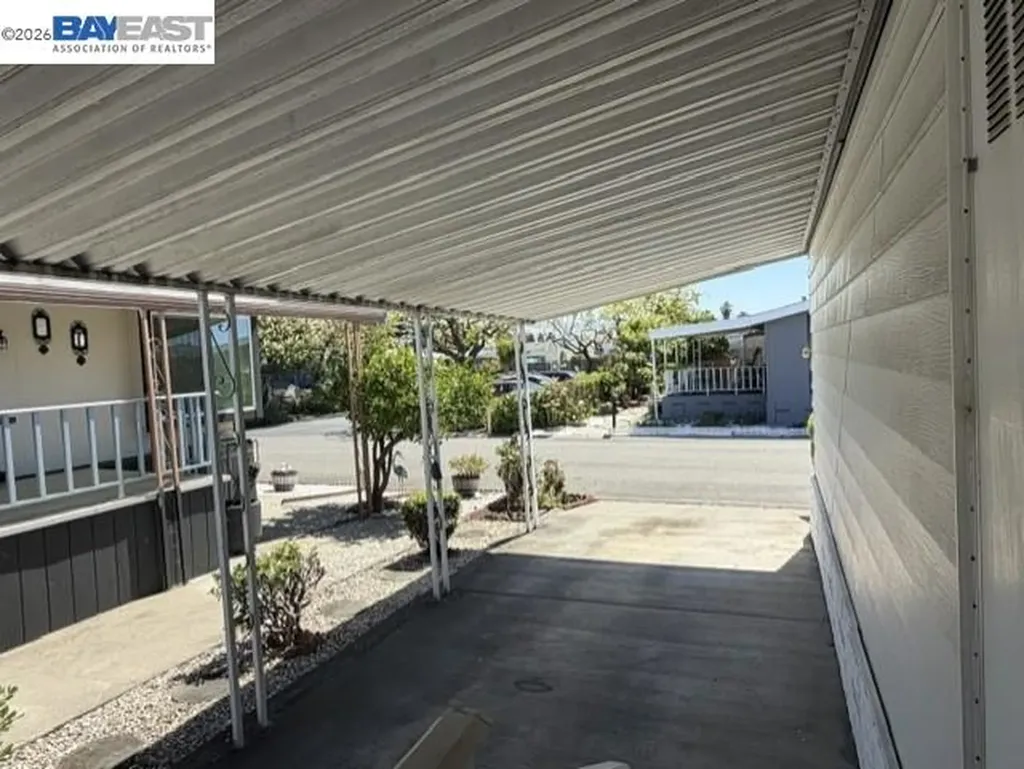 27937 Pueblo Calle Hayward CA 94545