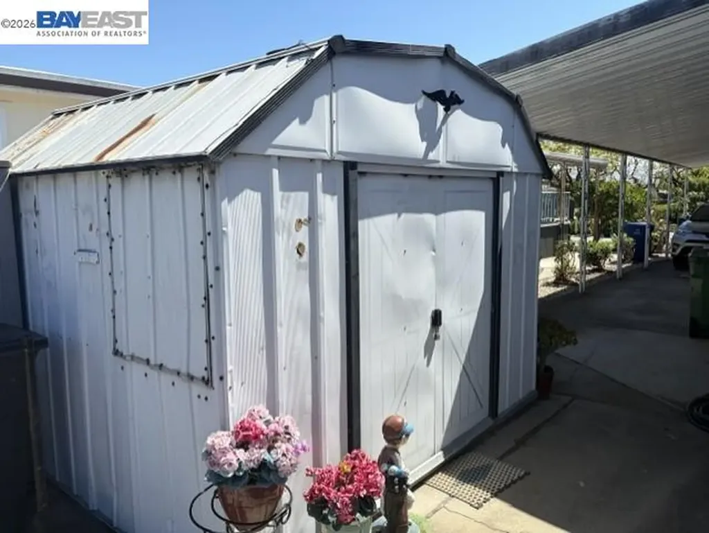 27937 Pueblo Calle Hayward CA 94545