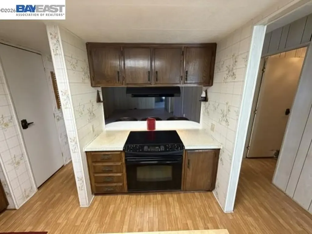 27937 Pueblo Calle Hayward CA 94545