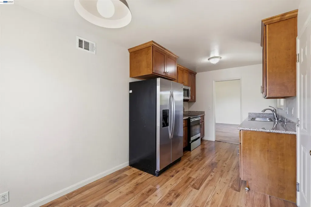 7601 Redbud Court Newark CA 94560
