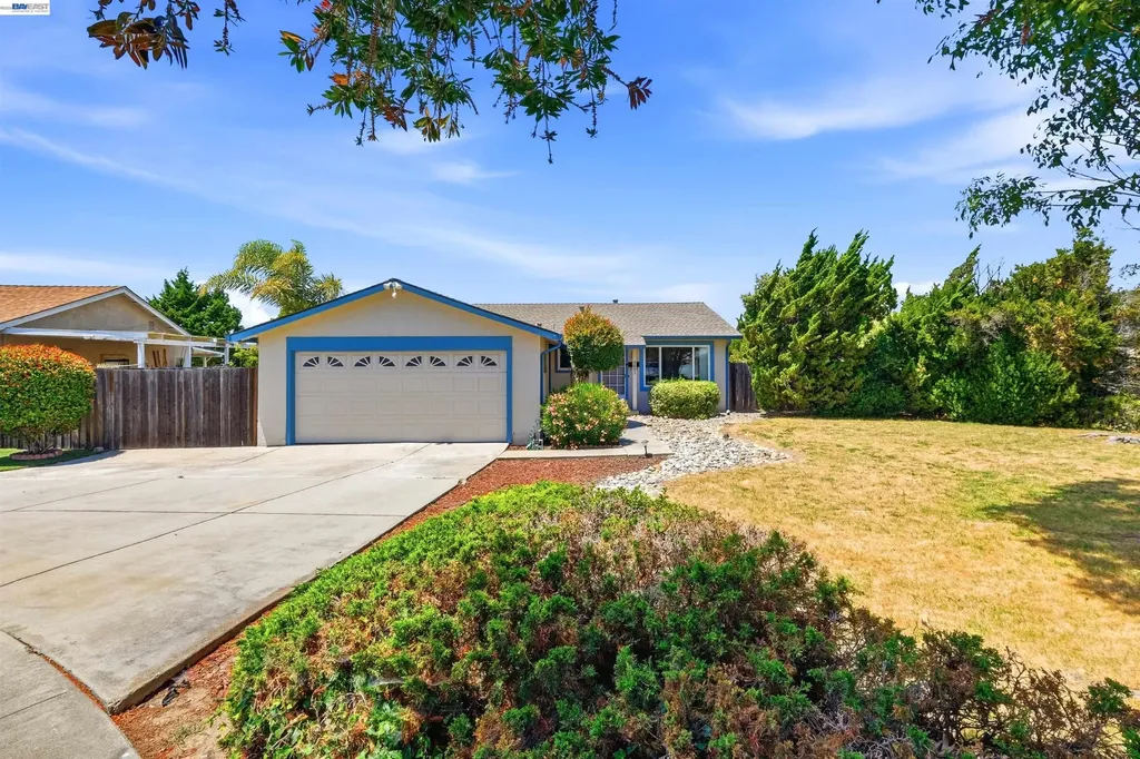 7601 Redbud Court Newark CA 94560
