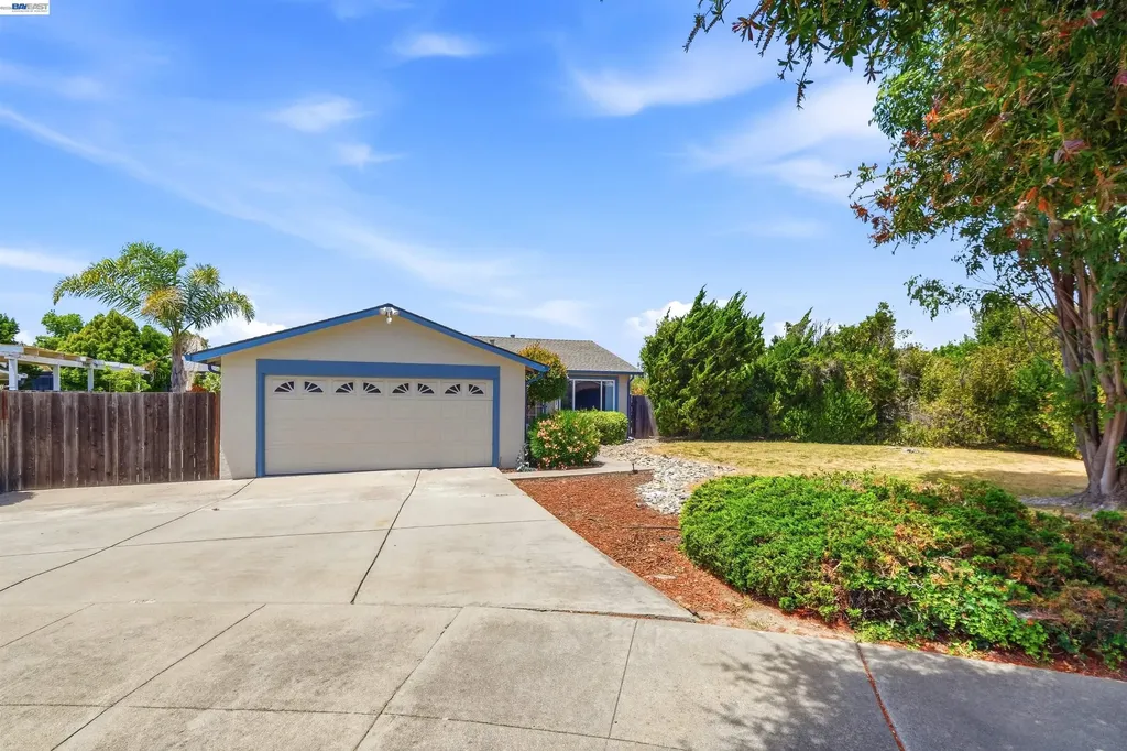 7601 Redbud Court Newark CA 94560