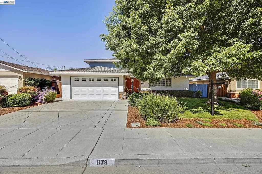 879 Via Seville Livermore CA 94550