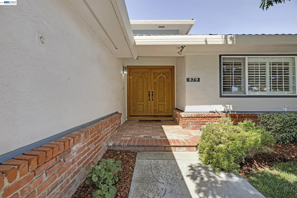 879 Via Seville Livermore CA 94550