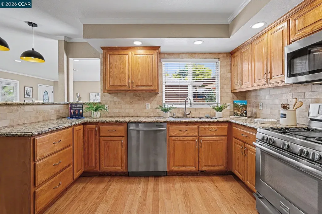 1360 Grove Way Concord CA 94518
