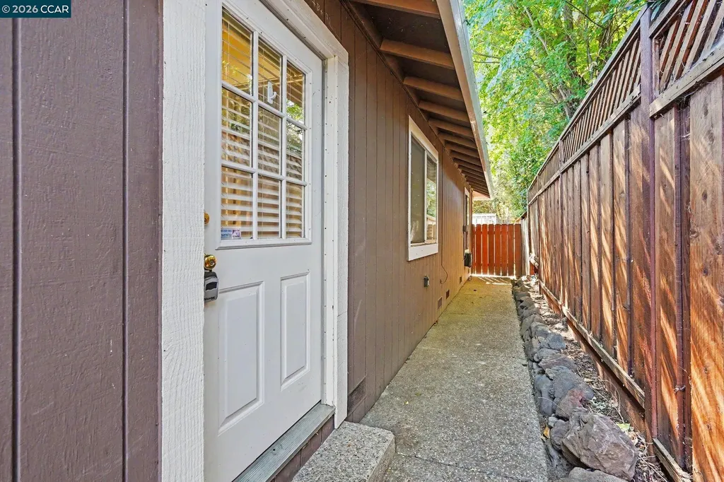 1360 Grove Way Concord CA 94518