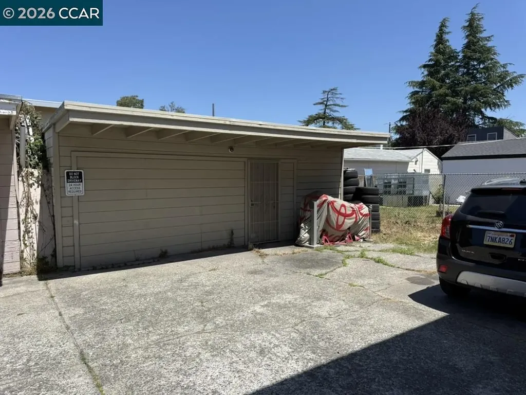 2227 Warner Avenue Oakland CA 94603