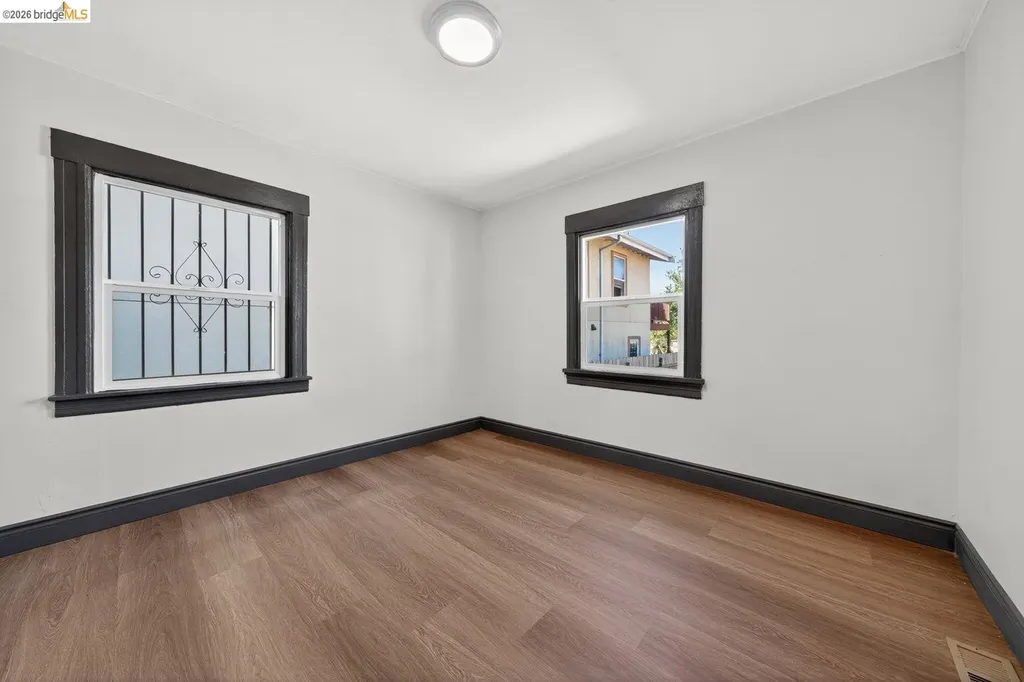 5533 Edgerly Street Oakland CA 94621