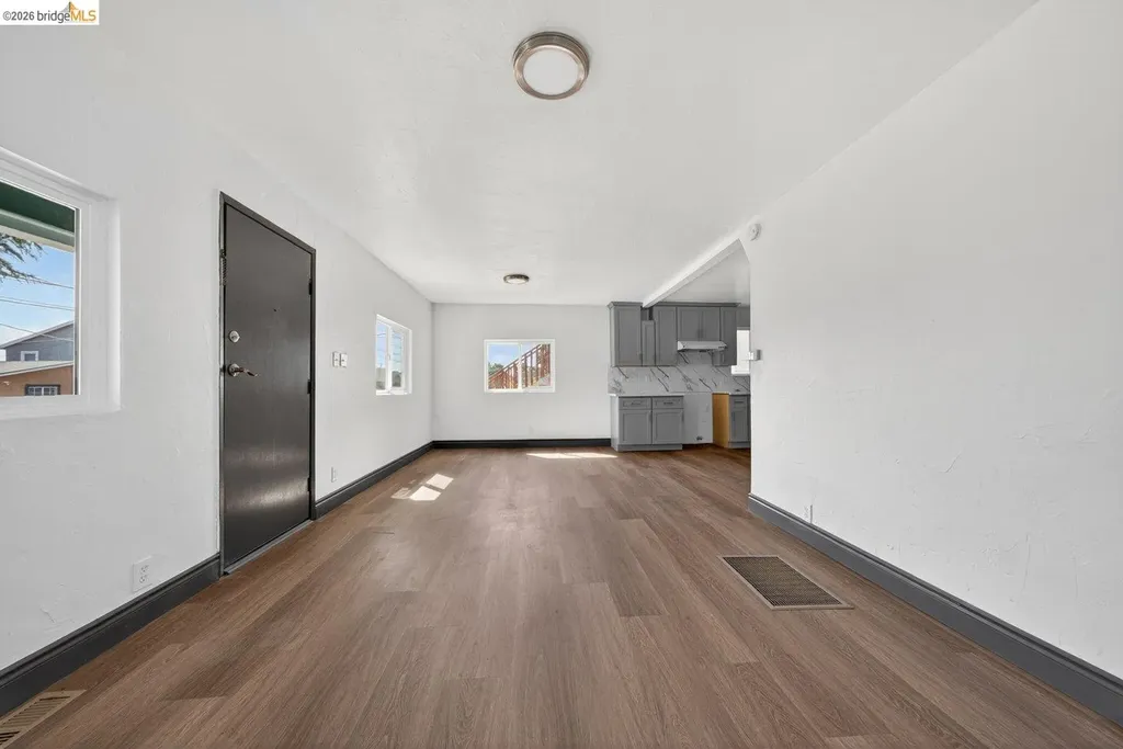 5533 Edgerly Street Oakland CA 94621
