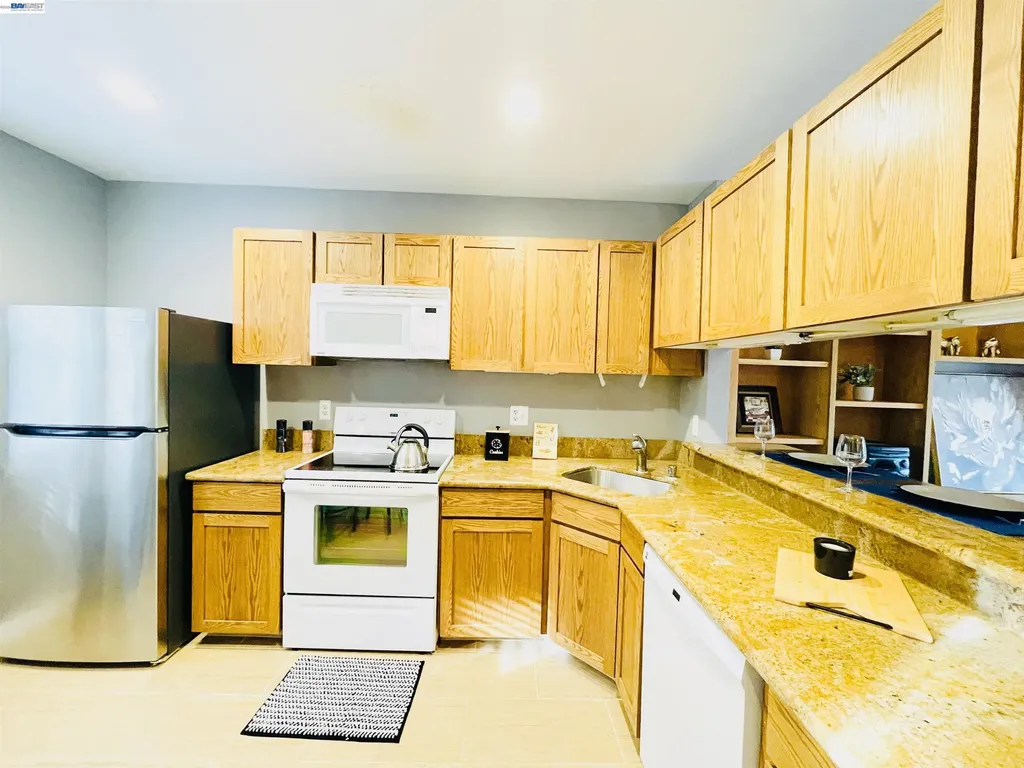 320 Villa Way Walnut Creek CA 94595