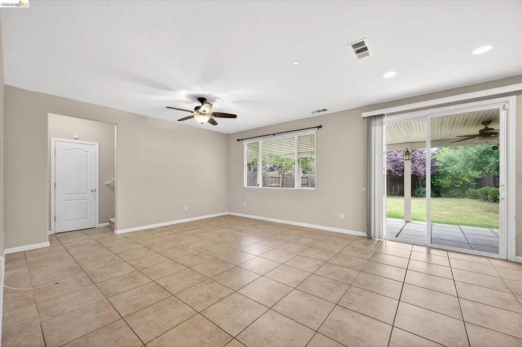 24 Mandrake Court Oakley CA 94561