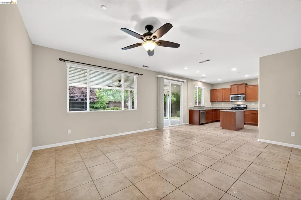 24 Mandrake Court Oakley CA 94561