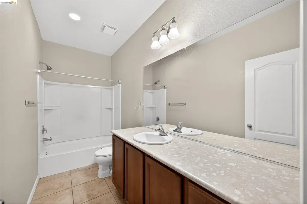 24 Mandrake Court Oakley CA 94561