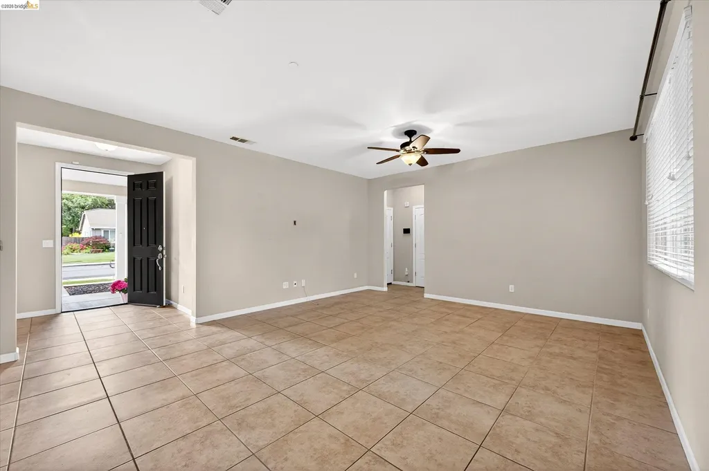 24 Mandrake Court Oakley CA 94561