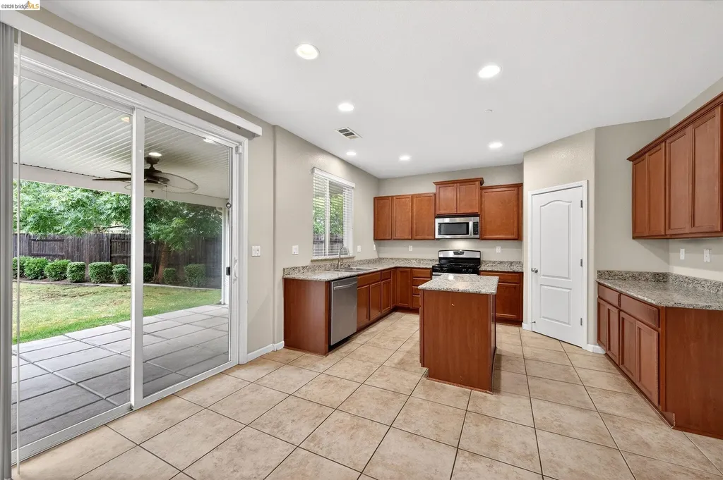 24 Mandrake Court Oakley CA 94561