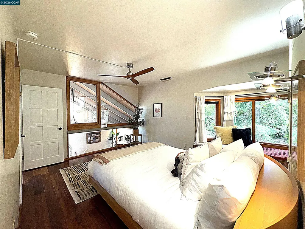 163 El Toyonal Orinda CA 94563