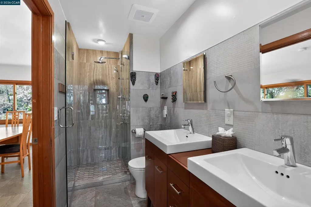 163 El Toyonal Orinda CA 94563